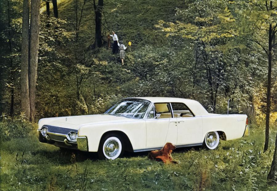  Lincoln Continental Sedan (53А) 1961 года  (фото 2 из 15)